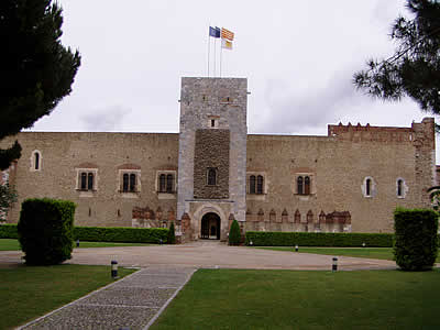 The Mallorcan Kings Caste;