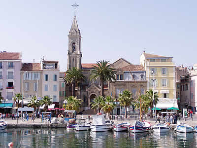 Sanary church as seen from Walkaway