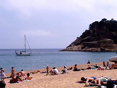 At anchor off the Tossa beach